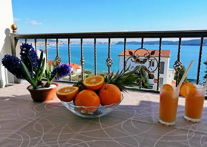 Libe With Sea View Trogir