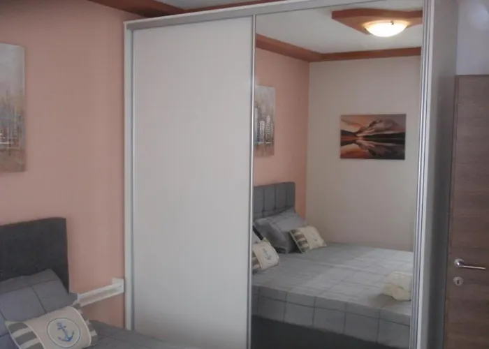 Libe With Sea View Apartament